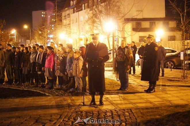 Miejskie obchody Narodowego Dnia Pamięcie Żołnierzy Wyklętych w Ostrołęce [01.03.2017] - zdjęcie #34 - eOstroleka.pl