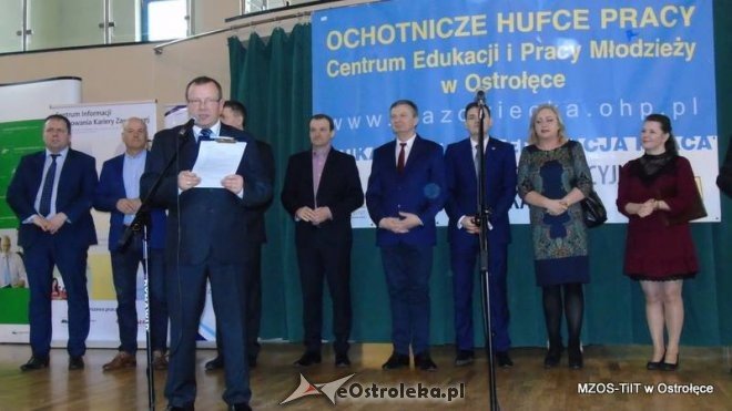 XI Młodzieżowe Targi Edukacji i Pracy OHP w Ostrołęce [ZDJĘCIA] - zdjęcie #3 - eOstroleka.pl