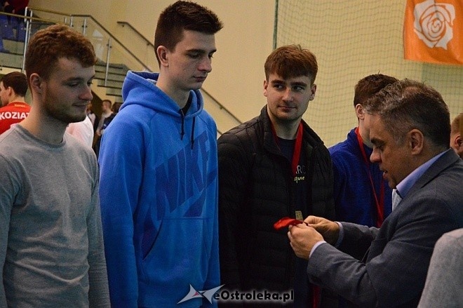 Mistrzostwa Ostrołęki szkół średnich - piłka ręczna mężczyzn [10.03.2017] - zdjęcie #52 - eOstroleka.pl