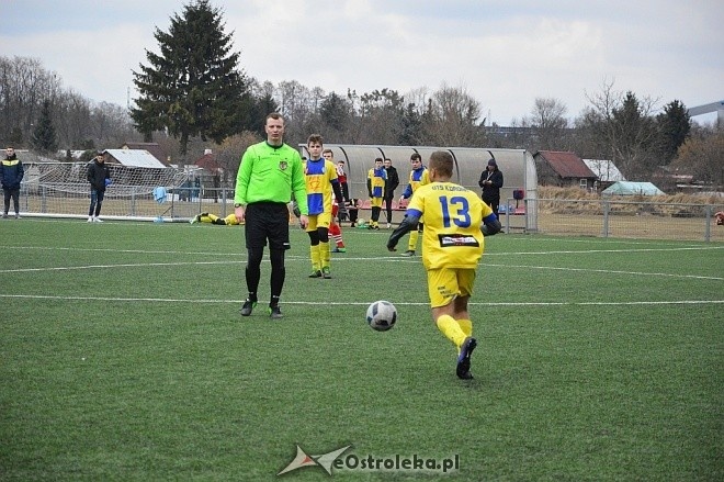 Mazowiecka Liga Juniorów Młodszych,  rocznik 2000: OTS Korona – LKS Sparta Mochowo [11.03.2017] - zdjęcie #26 - eOstroleka.pl