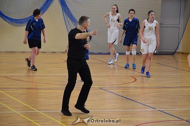 Mistrzostwa Ostrołęki szkół średnich w koszykówce kobiet [17.03.2017] - zdjęcie #15 - eOstroleka.pl