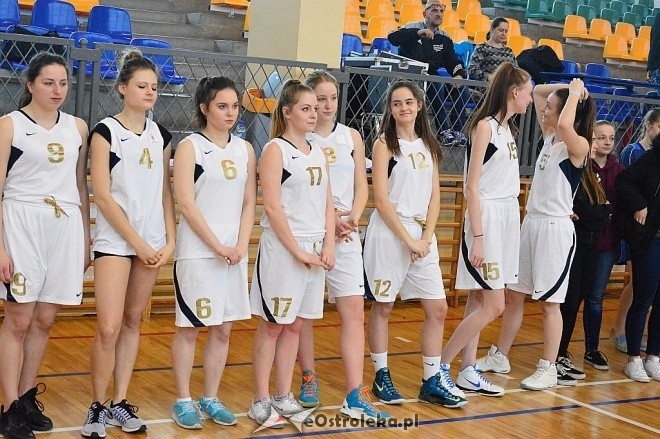 Mistrzostwa Ostrołęki szkół średnich w koszykówce kobiet [17.03.2017] - zdjęcie #26 - eOstroleka.pl