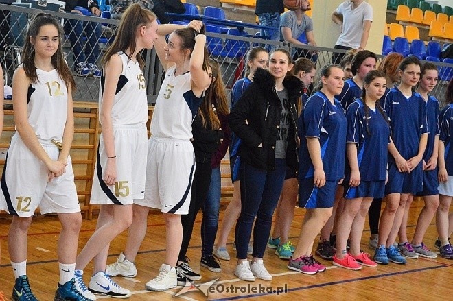 Mistrzostwa Ostrołęki szkół średnich w koszykówce kobiet [17.03.2017] - zdjęcie #27 - eOstroleka.pl