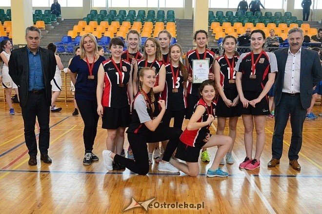 Mistrzostwa Ostrołęki szkół średnich w koszykówce kobiet [17.03.2017] - zdjęcie #40 - eOstroleka.pl