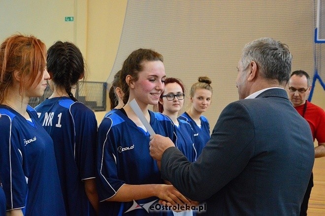 Mistrzostwa Ostrołęki szkół średnich w koszykówce kobiet [17.03.2017] - zdjęcie #41 - eOstroleka.pl