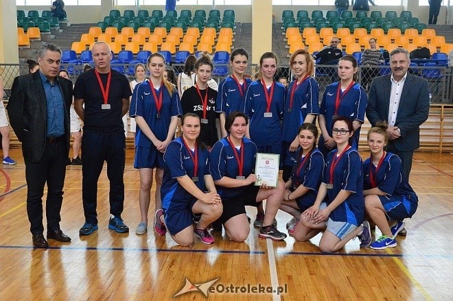 Mistrzostwa Ostrołęki szkół średnich w koszykówce kobiet [17.03.2017] - zdjęcie #45 - eOstroleka.pl