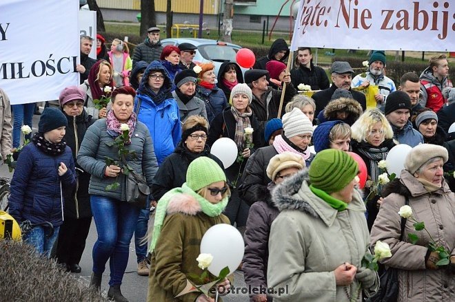 Marsz dla Życia i Rodziny w Ostrołęce [25.03.2017] - zdjęcie #24 - eOstroleka.pl