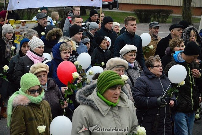 Marsz dla Życia i Rodziny w Ostrołęce [25.03.2017] - zdjęcie #25 - eOstroleka.pl