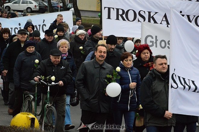 Marsz dla Życia i Rodziny w Ostrołęce [25.03.2017] - zdjęcie #30 - eOstroleka.pl