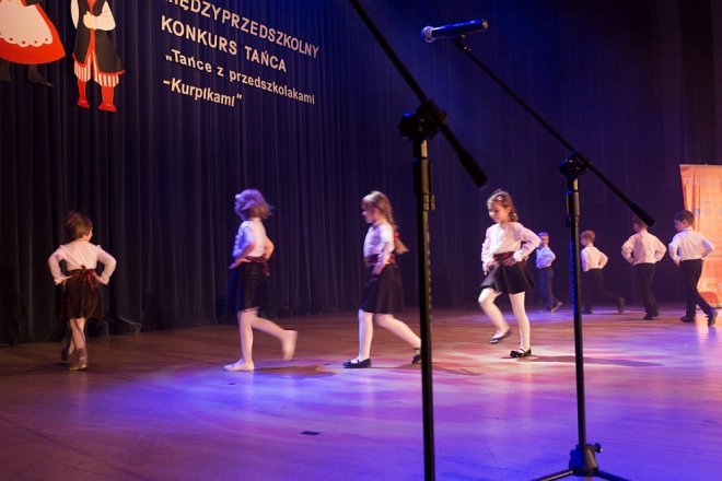 Konkurs taneczny „Tańce z przedszkolami Kurpikami” [ZDJĘCIA] - zdjęcie #10 - eOstroleka.pl
