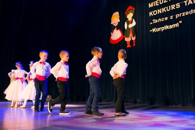 Konkurs taneczny „Tańce z przedszkolami Kurpikami” [ZDJĘCIA] - zdjęcie #17 - eOstroleka.pl