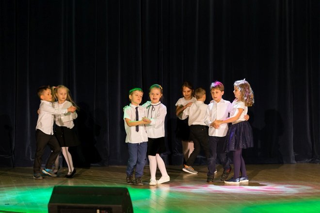 Konkurs taneczny „Tańce z przedszkolami Kurpikami” [ZDJĘCIA] - zdjęcie #25 - eOstroleka.pl