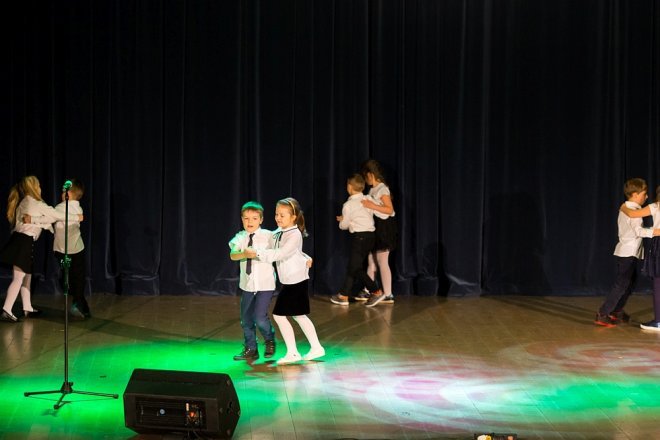 Konkurs taneczny „Tańce z przedszkolami Kurpikami” [ZDJĘCIA] - zdjęcie #26 - eOstroleka.pl