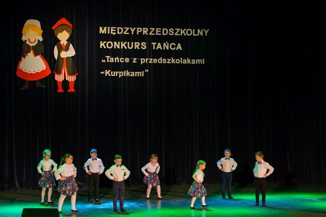 Konkurs taneczny „Tańce z przedszkolami Kurpikami” [ZDJĘCIA] - zdjęcie #59 - eOstroleka.pl