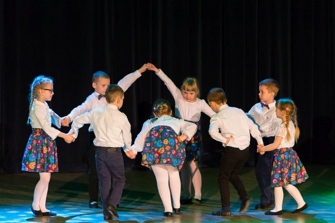 Konkurs taneczny „Tańce z przedszkolami Kurpikami” [ZDJĘCIA] - zdjęcie #63 - eOstroleka.pl