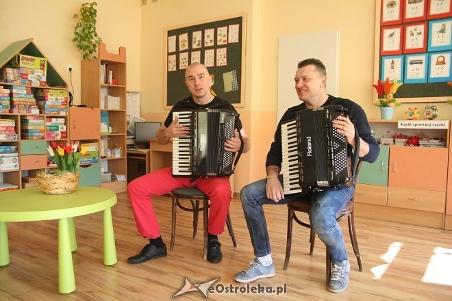 Tydzień Kurpiowski i minikoncert duetu akordeonowego Vertim&Mamzel w Krainie Misiów [WIDEO, ZDJĘCIA] - zdjęcie #12 - eOstroleka.pl