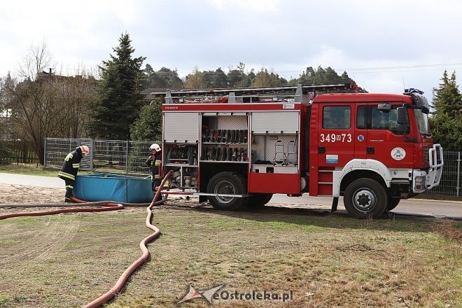 Ćwiczenia ratowniczo-gaśnicze w Nowej Wsi Zachodniej [06.04.2017] - zdjęcie #30 - eOstroleka.pl
