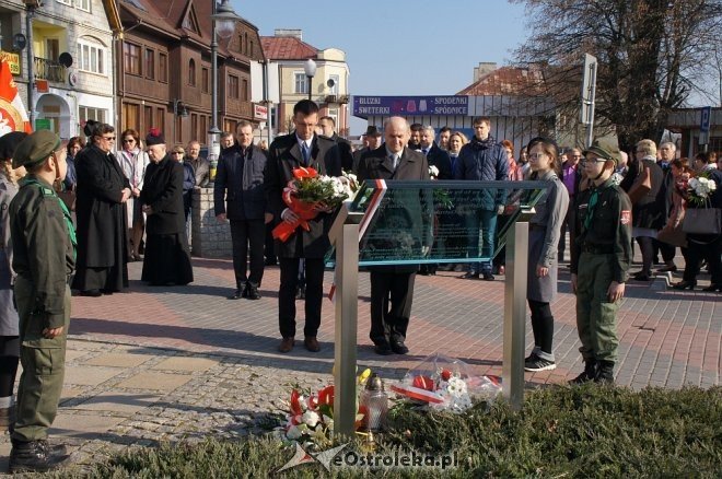Miejskie obchody 7. rocznicy katastrofy pod Smoleńskiem [10.04.2017] - zdjęcie #57 - eOstroleka.pl