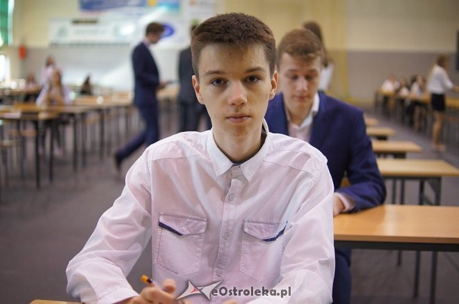 Egzamin gimnazjalny 2017 [19.04.2017] - zdjęcie #44 - eOstroleka.pl