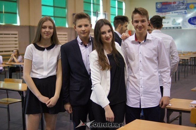 Egzamin gimnazjalny 2017 [19.04.2017] - zdjęcie #47 - eOstroleka.pl