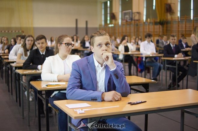 Egzamin gimnazjalny 2017 [19.04.2017] - zdjęcie #91 - eOstroleka.pl