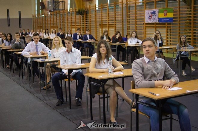Egzamin gimnazjalny 2017 [19.04.2017] - zdjęcie #96 - eOstroleka.pl