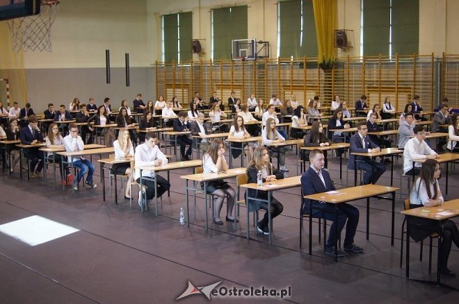 Egzamin gimnazjalny 2017 [19.04.2017] - zdjęcie #103 - eOstroleka.pl