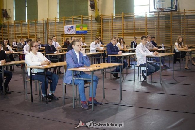 Egzamin gimnazjalny 2017 [19.04.2017] - zdjęcie #108 - eOstroleka.pl