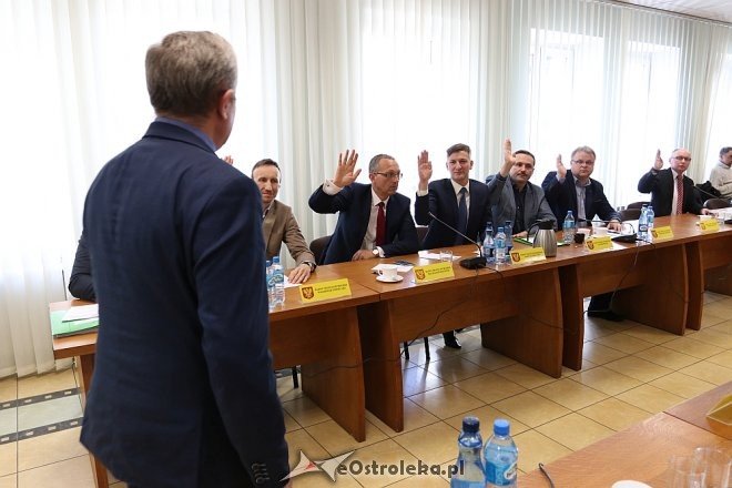 Nadzwyczajna sesja rady miasta Ostrołęki [20.04.2017] - zdjęcie #16 - eOstroleka.pl