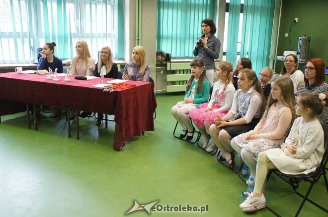 Konkurs piosenki angielskiej Rising Stars w Szkole Podstawowej nr 10 w Ostrołęce [27.04.2017] - zdjęcie #3 - eOstroleka.pl