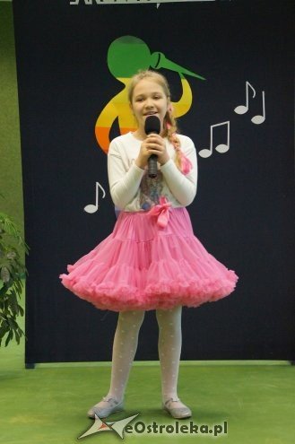 Konkurs piosenki angielskiej Rising Stars w Szkole Podstawowej nr 10 w Ostrołęce [27.04.2017] - zdjęcie #17 - eOstroleka.pl