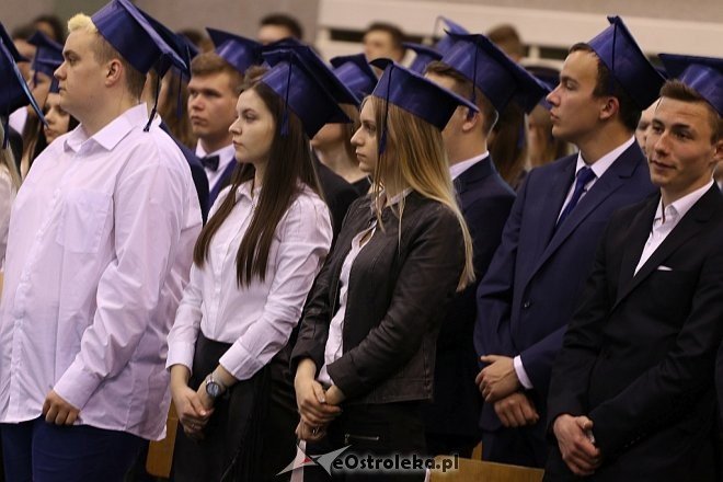 Zakończenie roku szkolnego klas maturalnych w III LO [27.04.2017] - zdjęcie #16 - eOstroleka.pl