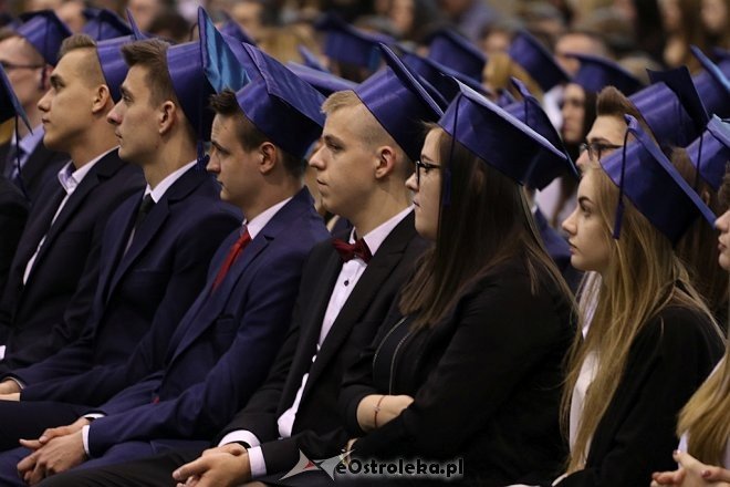 Zakończenie roku szkolnego klas maturalnych w III LO [27.04.2017] - zdjęcie #25 - eOstroleka.pl