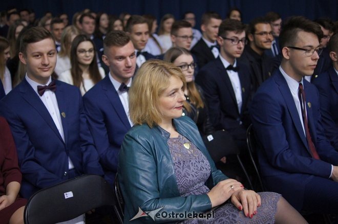 Zakończenie roku szkolnego w I LO w Ostrołęce [28.04.2017] - zdjęcie #73 - eOstroleka.pl