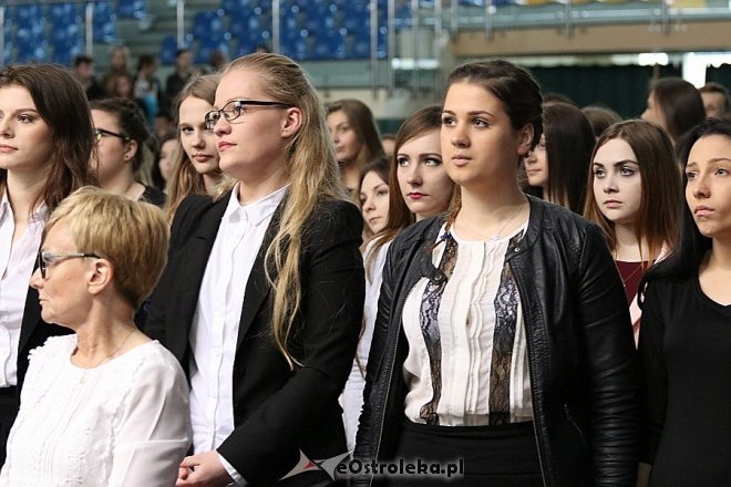 Zakończenie roku szkolnego dla klas maturalnych ZSZ 4 [28.04.2017] - zdjęcie #17 - eOstroleka.pl