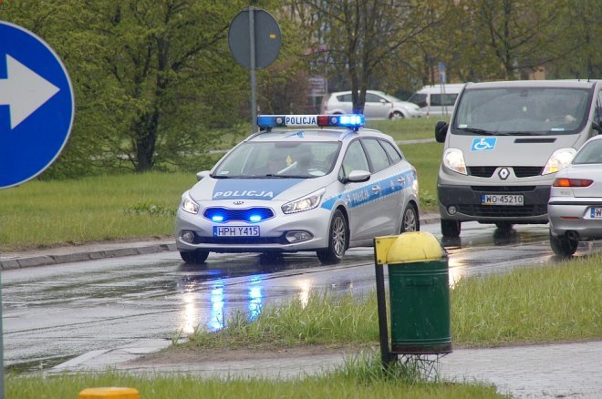 Wypadek na ulicy Steyera w Ostrołęce [28.04.2017] - zdjęcie #2 - eOstroleka.pl