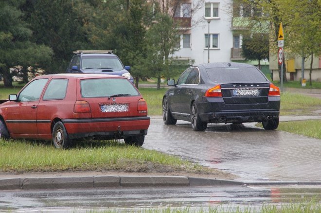 Wypadek na ulicy Steyera w Ostrołęce [28.04.2017] - zdjęcie #3 - eOstroleka.pl