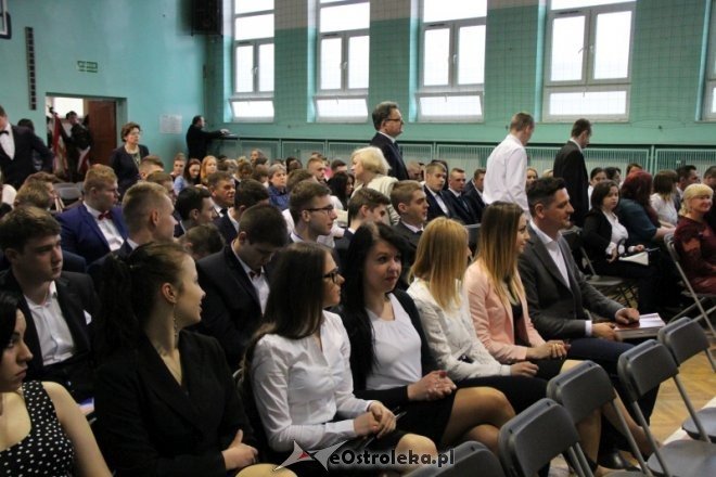 Zakończenie roku szkolnego klas maturalnych w ZSZ nr 2 [28.04.2017] - zdjęcie #4 - eOstroleka.pl