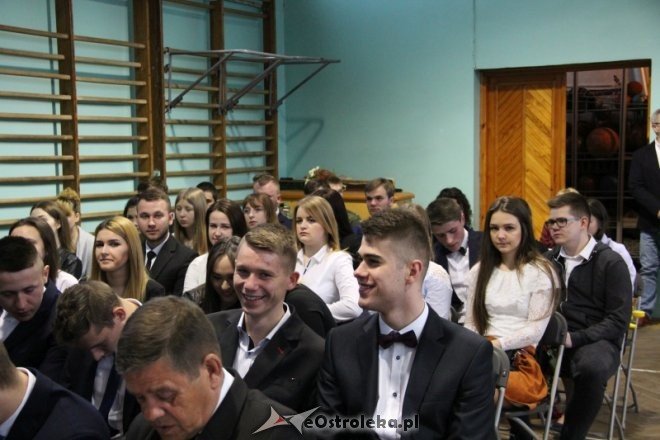 Zakończenie roku szkolnego klas maturalnych w ZSZ nr 2 [28.04.2017] - zdjęcie #9 - eOstroleka.pl