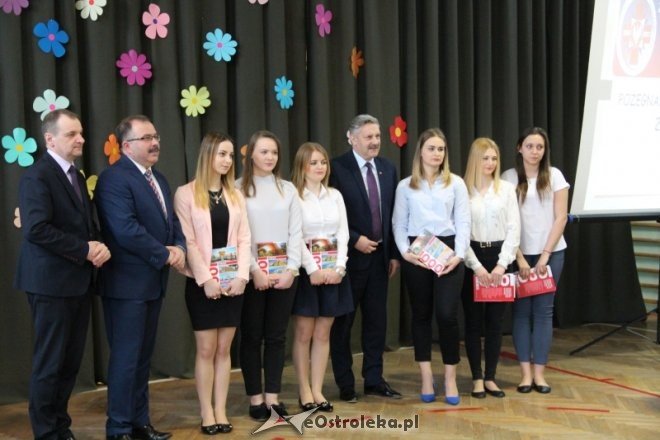 Zakończenie roku szkolnego klas maturalnych w ZSZ nr 2 [28.04.2017] - zdjęcie #31 - eOstroleka.pl