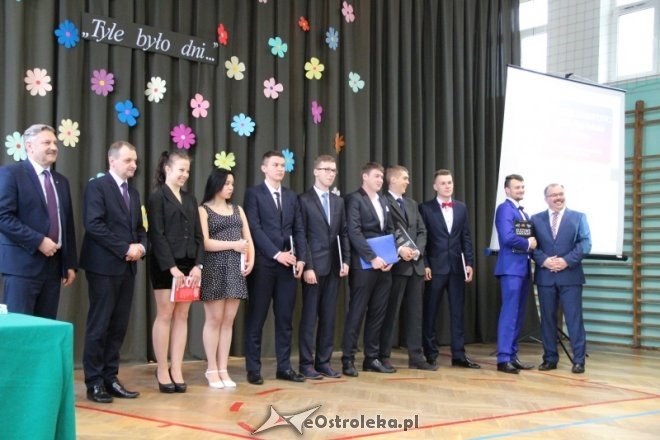 Zakończenie roku szkolnego klas maturalnych w ZSZ nr 2 [28.04.2017] - zdjęcie #35 - eOstroleka.pl