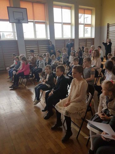 XX Międzyszkolny Konkurs Recytatorski Promyk Poezji [27.04.2017] - zdjęcie #18 - eOstroleka.pl