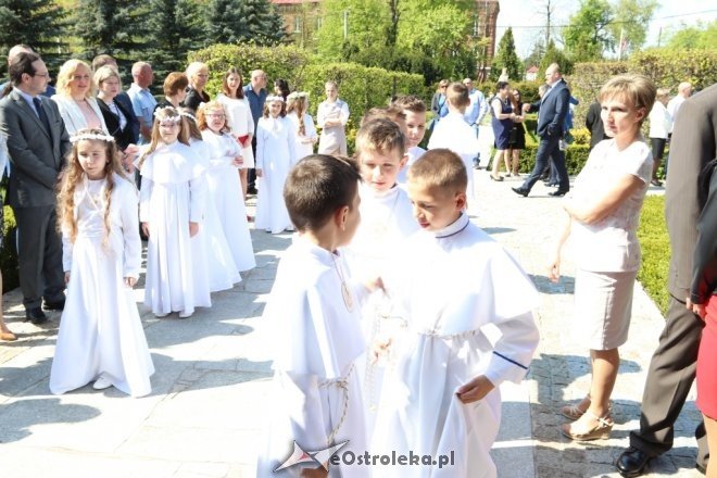 Pierwsza Komunia Święta w parafii pw. św. Wojciecha [14.05.2017] - zdjęcie #1 - eOstroleka.pl