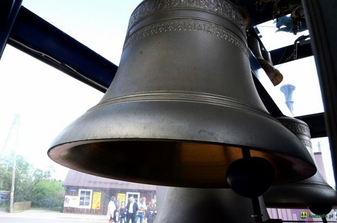 Mobilny carillon zawitał także do Kadzidła [ZDJĘCIA] - zdjęcie #24 - eOstroleka.pl