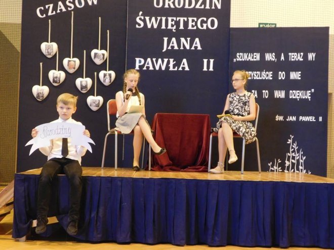 Dzień Patrona w Szkole Podstawowej nr 10 im. św. Jana Pawła II w Ostrołęce [ZDJĘCIA] - zdjęcie #23 - eOstroleka.pl