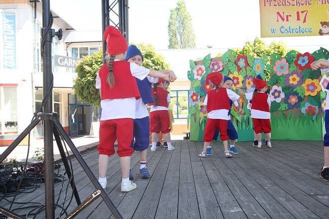 VI Przedszkolny Festiwal Tańca [19.05.2017] - zdjęcie #4 - eOstroleka.pl