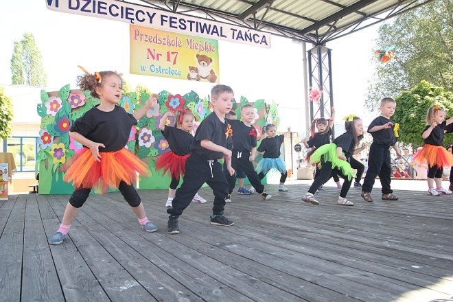 VI Przedszkolny Festiwal Tańca [19.05.2017] - zdjęcie #14 - eOstroleka.pl
