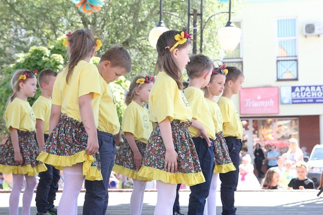 VI Przedszkolny Festiwal Tańca [19.05.2017] - zdjęcie #68 - eOstroleka.pl