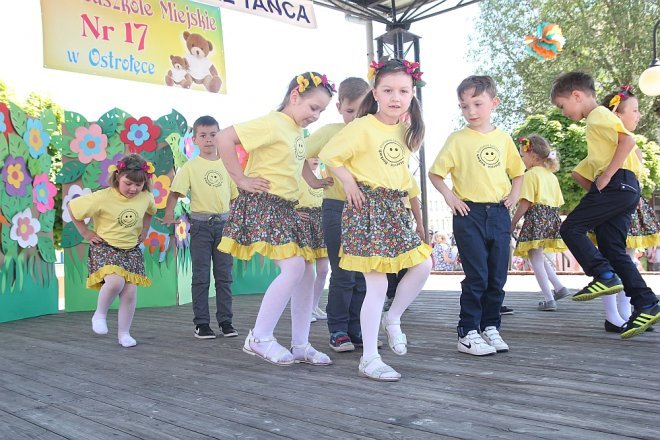 VI Przedszkolny Festiwal Tańca [19.05.2017] - zdjęcie #71 - eOstroleka.pl