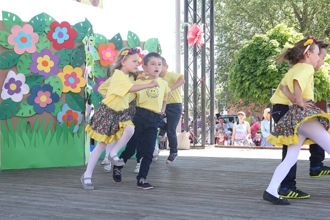 VI Przedszkolny Festiwal Tańca [19.05.2017] - zdjęcie #89 - eOstroleka.pl